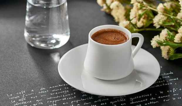 Bol Şekerli Türk Kahvesi